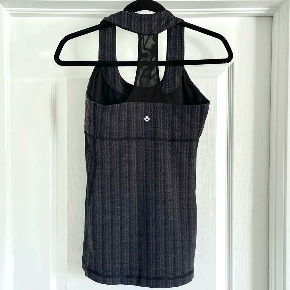 Lululemon Scoop Neck Tank Luon Light Ziggy Wee September Black / Black Size 6 - Picture 3 of 8